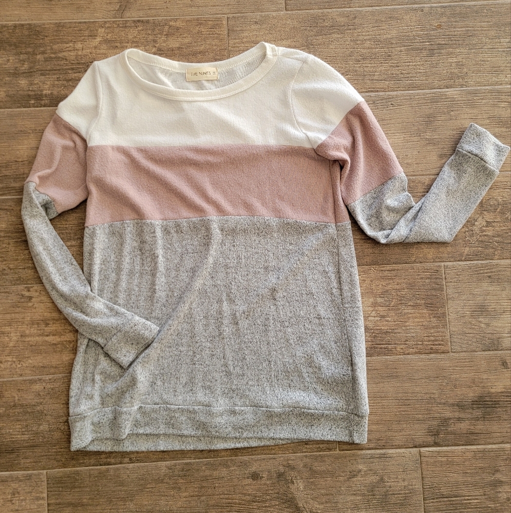 Colorblock Sweater in White, Pink, and Gray